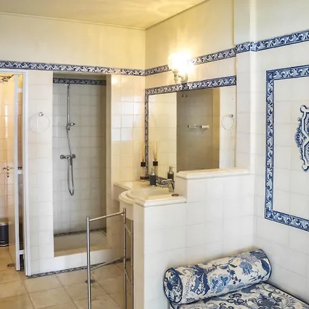 Charneca Sleeps 20 Pool Air Con Wifi Charneca (Cascais)