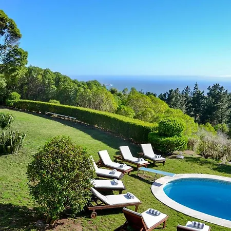 Charneca Sleeps 20 Pool Air Con Wifi * Charneca (Cascais)