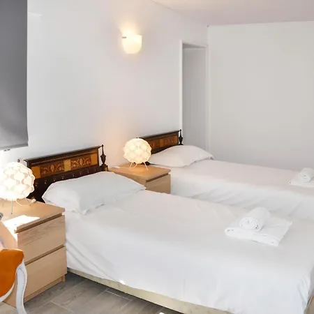 Villa Charneca Sleeps 20 Pool Air Con Wifi *